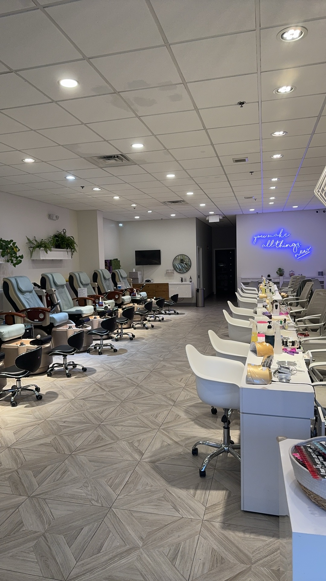 Salon interior side view